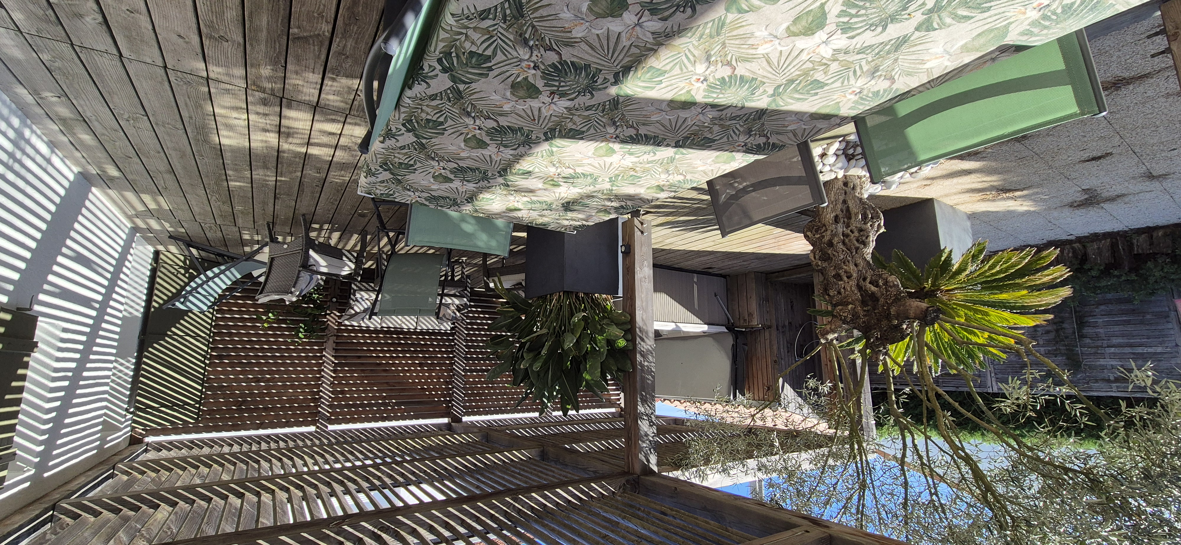 VILLA IDEALE POUR LES VACANCES AVEC TERRASSE ET SPA